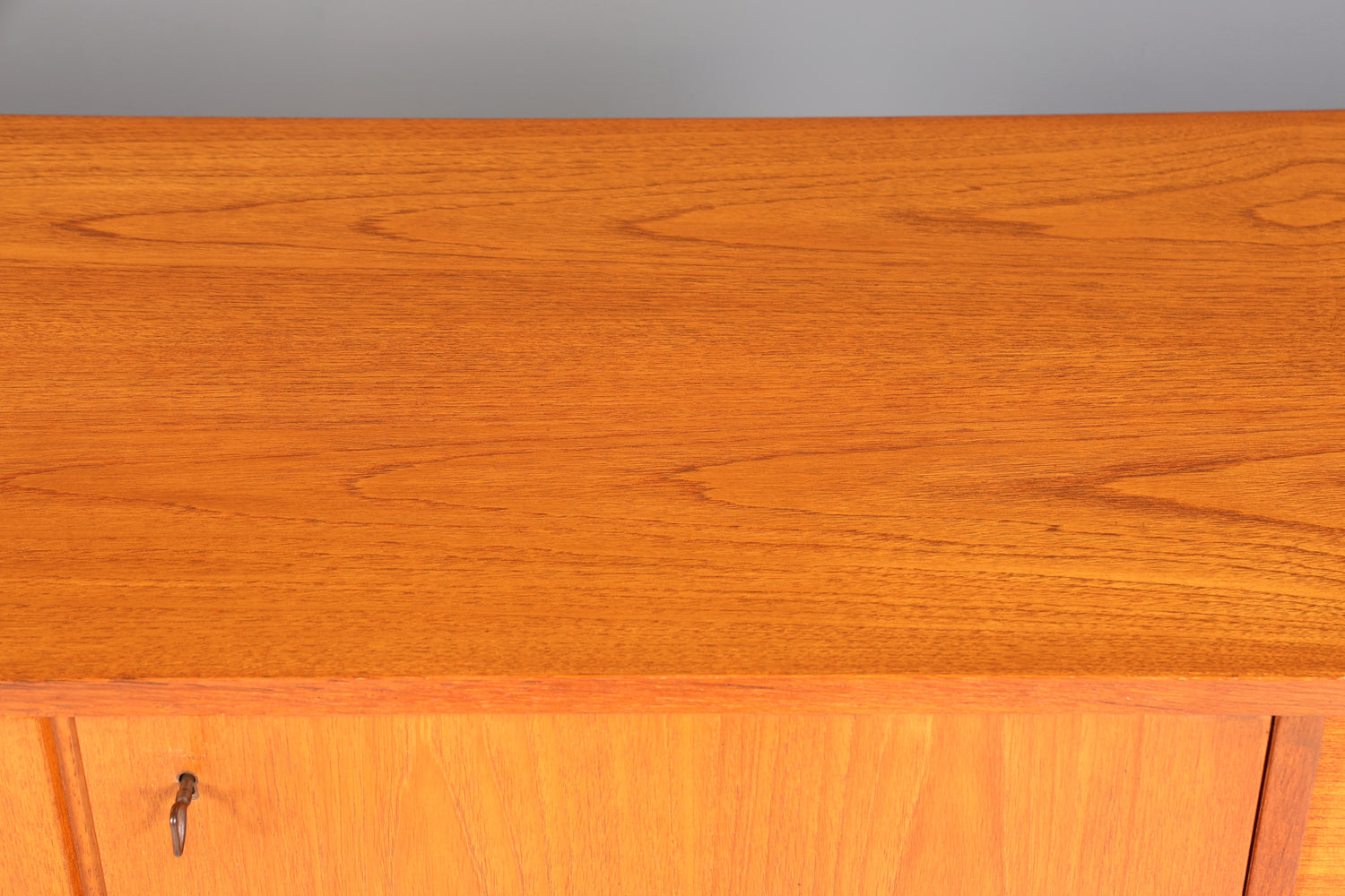 Wunderschönes Mid Century Highboard Teak Holz Schrank Büro Kommode 60er Jahre