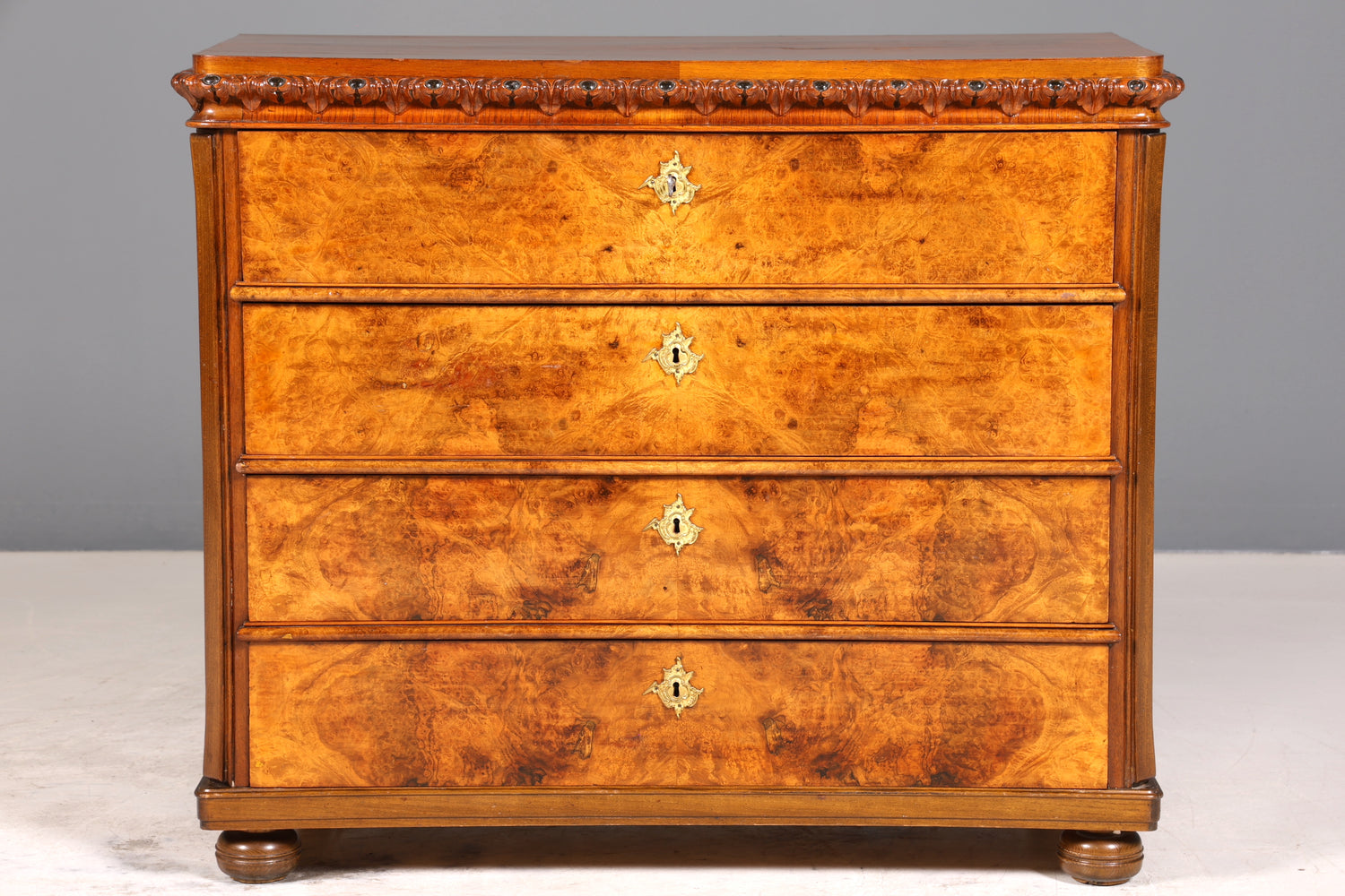 Stilvolle Louis Philippe Kommode Nussbaum Biedermeier Schubladenkommode um 1890