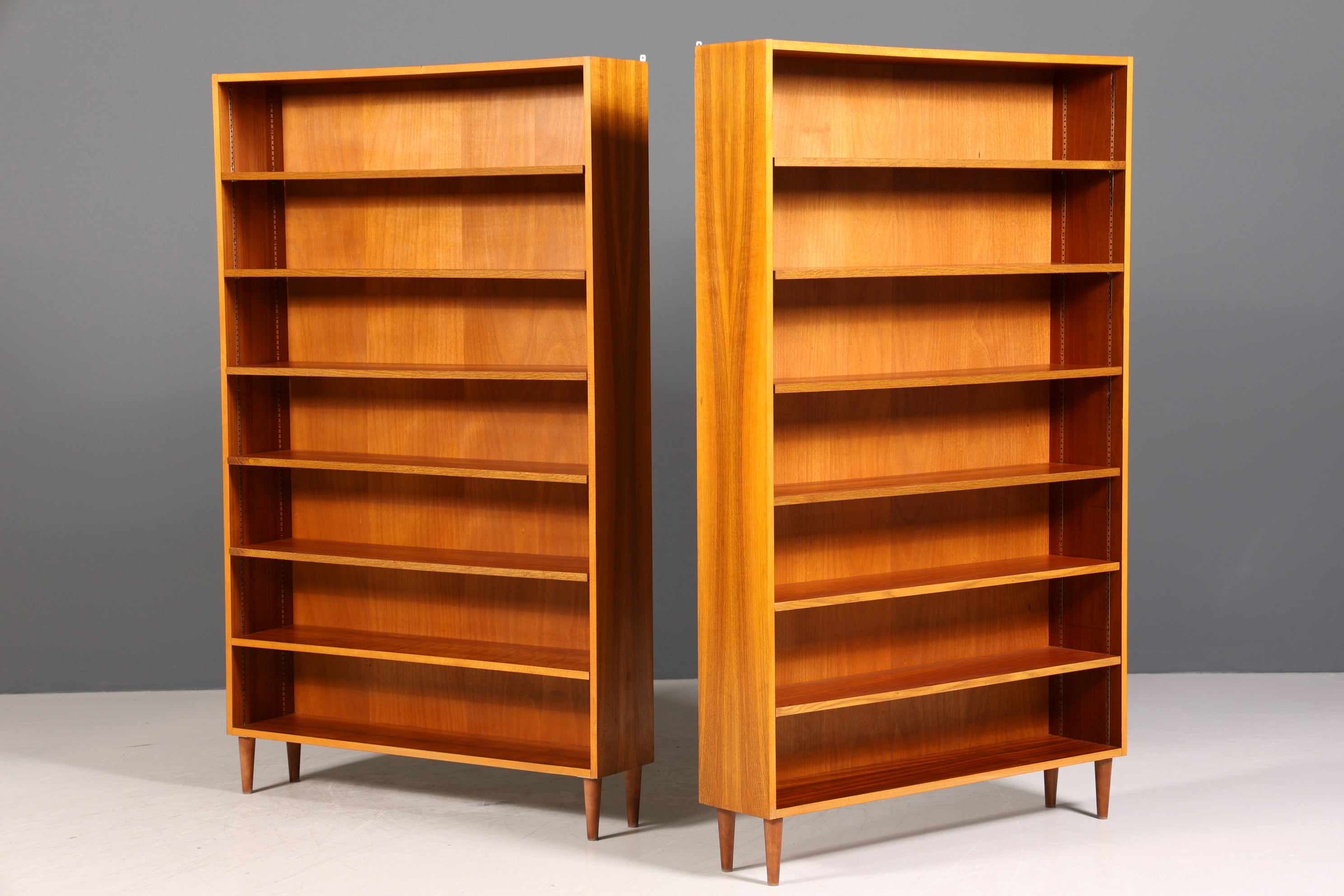 Schlichtes Mid Century Regal Vintage Bücherregal Schrank Buchablage 60s Bookshelf 1 von 2