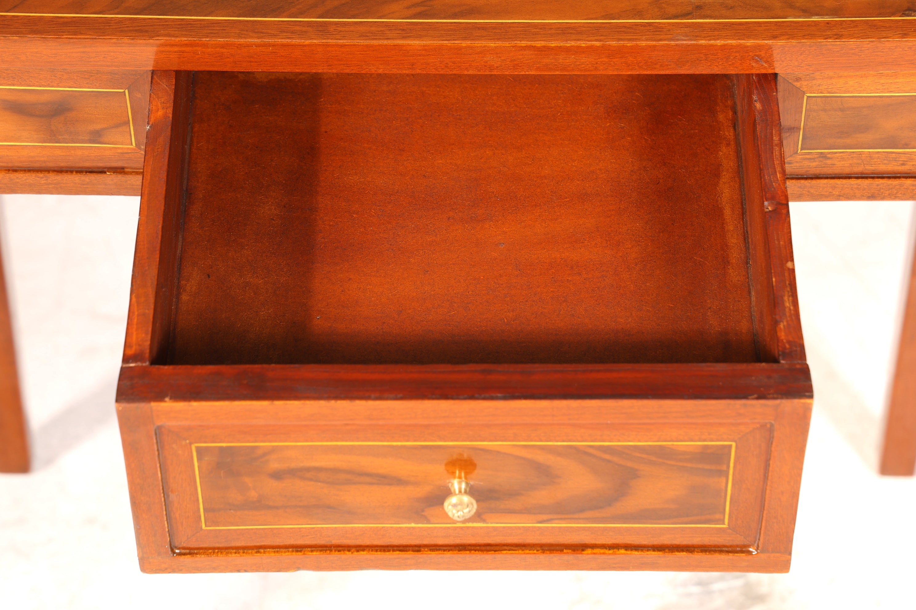 Traumhafter filigraner Schreibtisch French Desk Antik Stil Bürotisch Office Desk