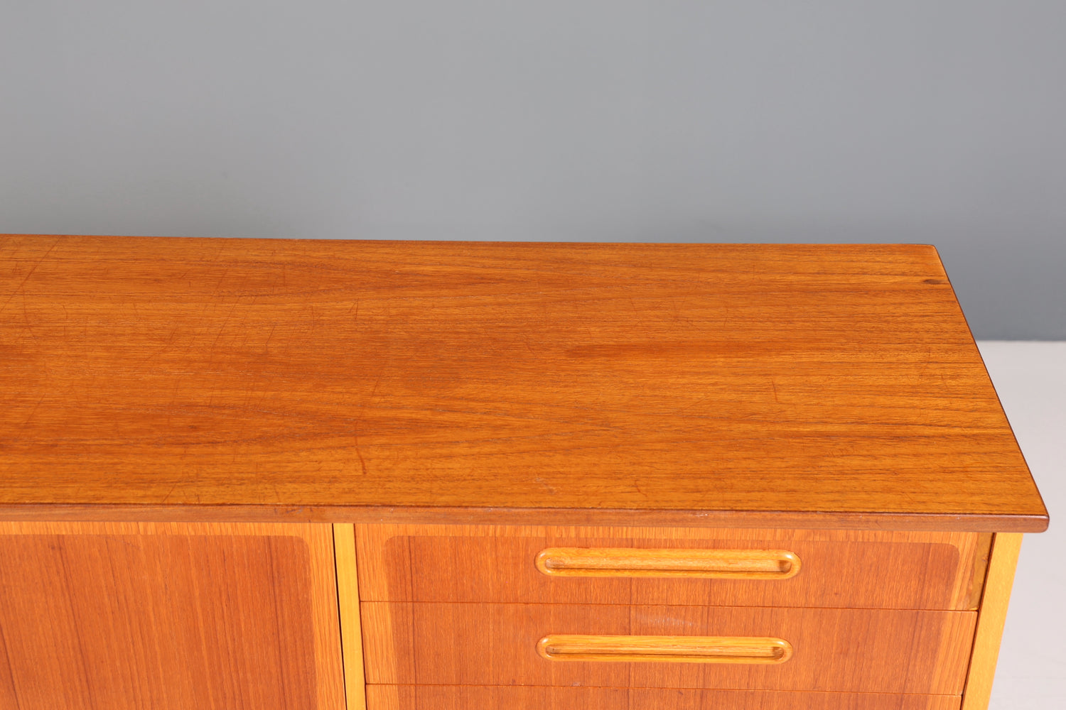 Wunderschönes Mid Century Highboard Teak Holz Schrank Büro Kommode 60er Jahre