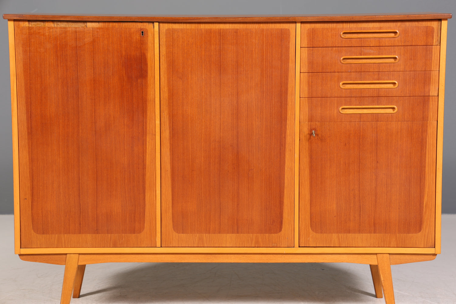 Wunderschönes Mid Century Highboard Teak Holz Schrank Büro Kommode 60er Jahre