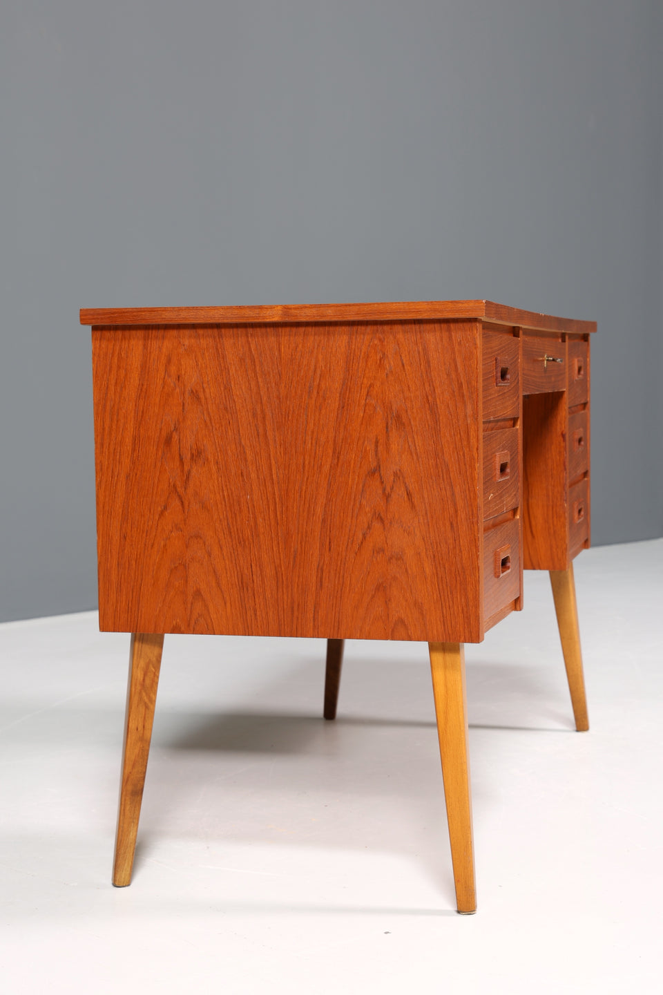 Wunderschöner Mid Century Schreibtisch "Made in Denmark" Teak Holz Bürotisch Danish Design 60s