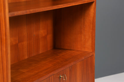 Traumhaftes Mid Century Regal im Danish Design Klapp Schrank Sekretär Retro Kommode