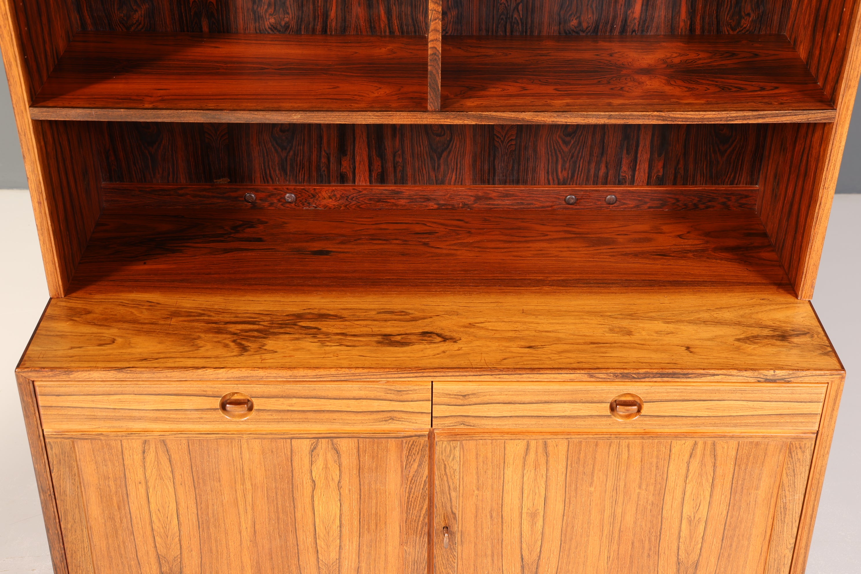 Traumhaftes Mid Century Regal Palisander Schrank Danish Design Retro Kommode Vintage Bücherregal 60er Jahre 1 von 2