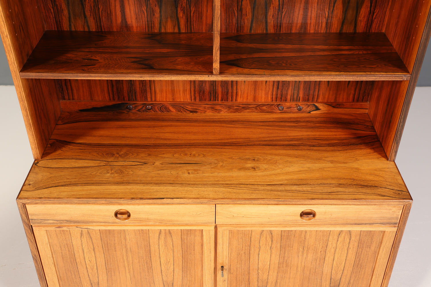 Traumhaftes Mid Century Regal Palisander Schrank Danish Design Retro Kommode Vintage Bücherregal 60er Jahre 2 von 2
