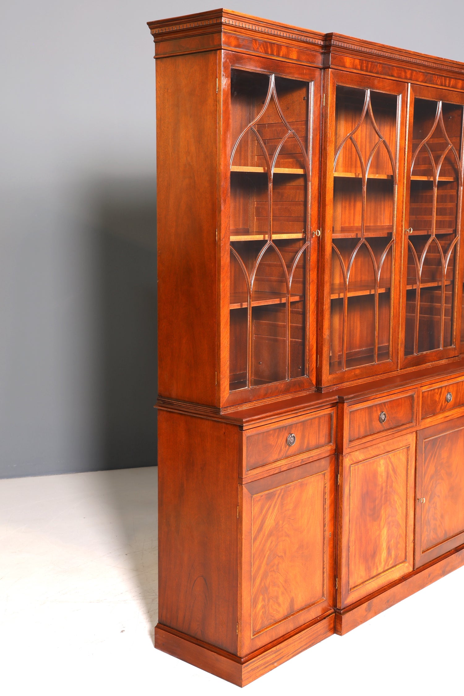 E916 Finish cm Wunderschöne Englische Vitrine Bibliothek Bücherschrank UK Buffet Schrank 60s Jahre