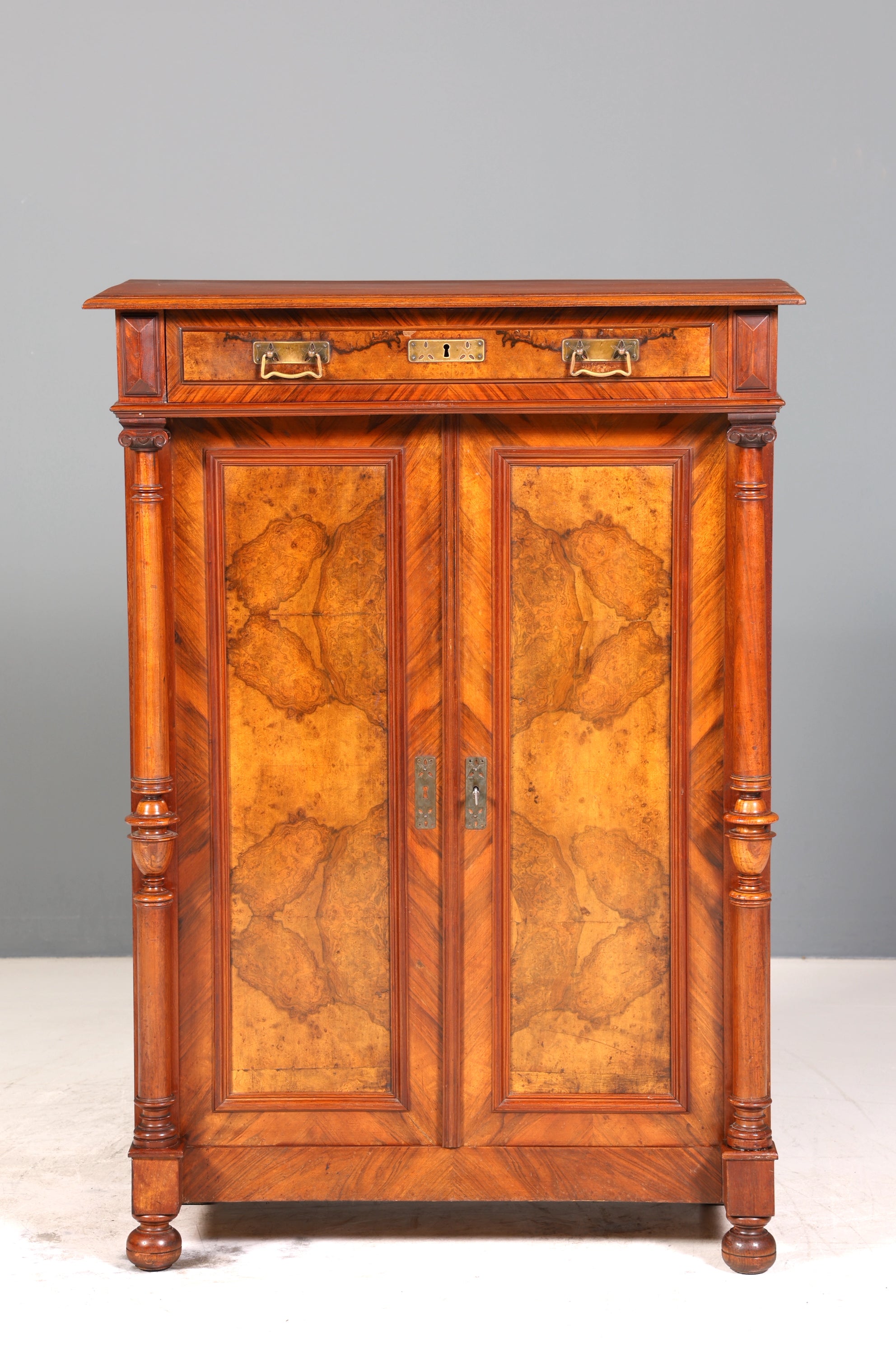 E917 Finish cm Traumhaftes Gründerzeit Vertiko Jugendstil Schrank Antik Highboard Kommode