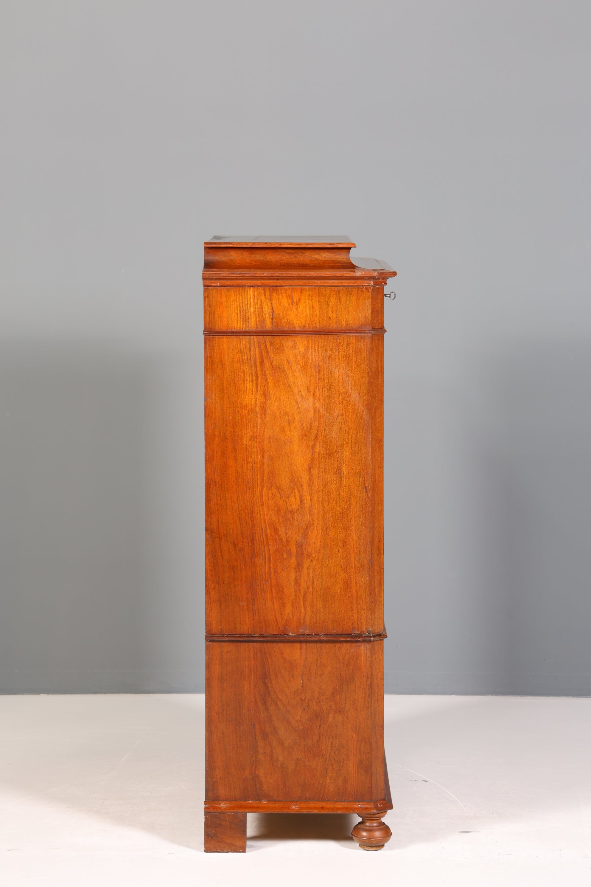 Traumhafter Louis Philippe Chiffoniere um 1880 Gründerzeit Nussbaum Vertiko Schrank Semainier