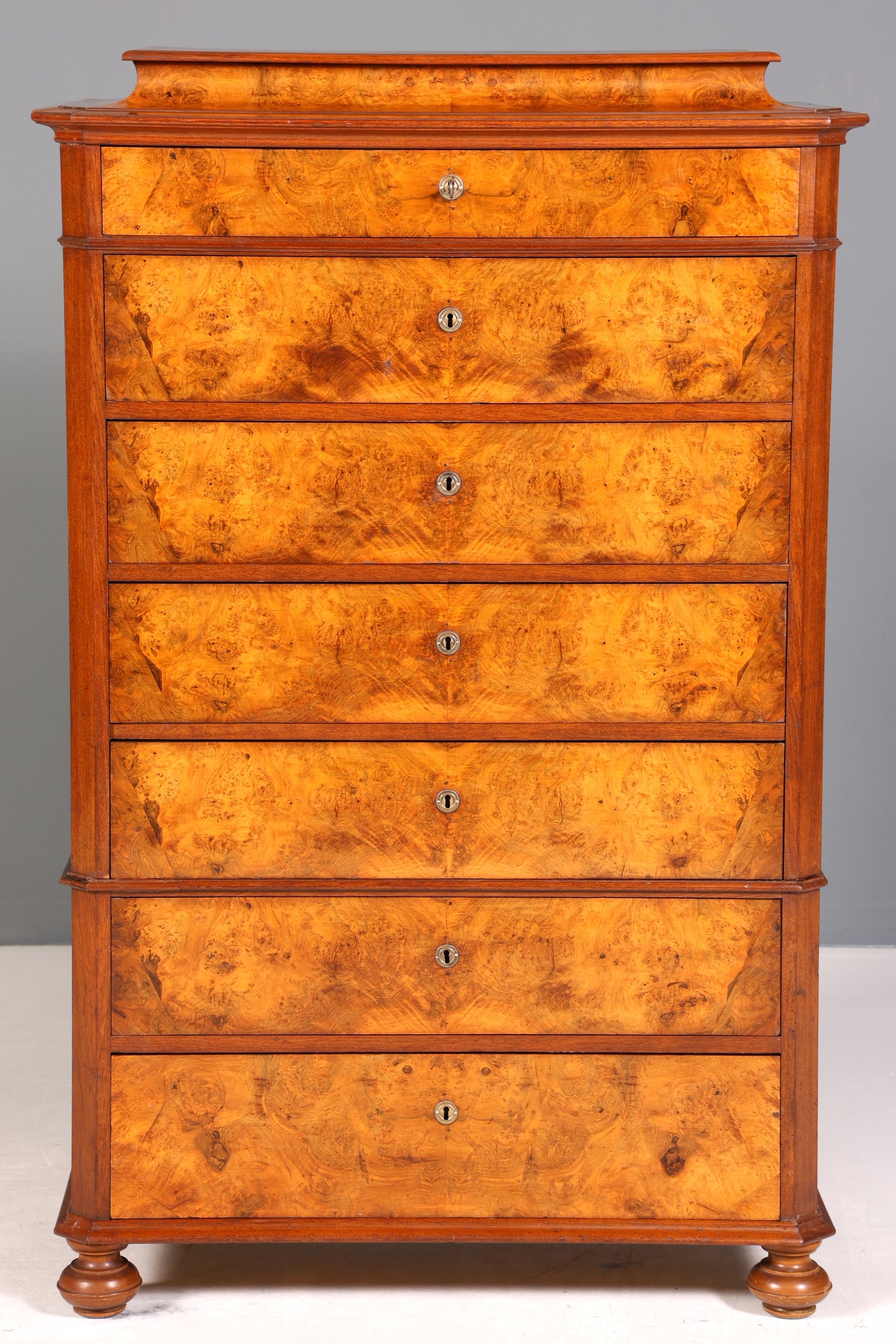 Traumhafter Louis Philippe Chiffoniere um 1880 Gründerzeit Nussbaum Vertiko Schrank Semainier