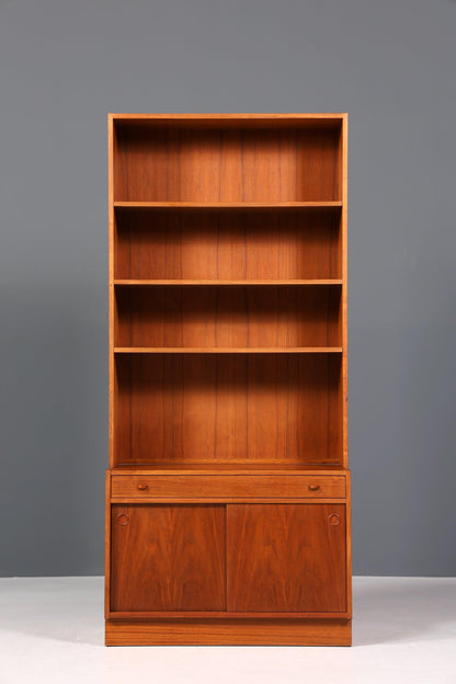Stilvolles Mid Century Regal skandinavisches Bücherregal Kommode 60er Jahre