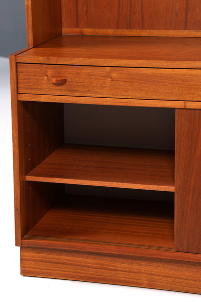 Stilvolles Mid Century Regal skandinavisches Bücherregal Kommode 60er Jahre