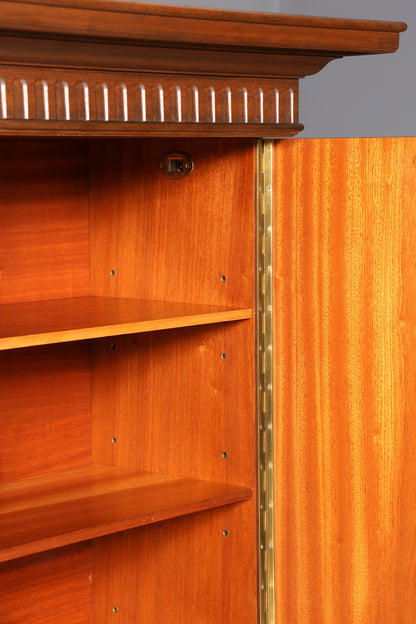 Traumhafter XXL Neorenaissance Bücherschrank Antik Vitrine Herrenzimmer Gründerzeit Buffet Schrank Regal Kanzlei