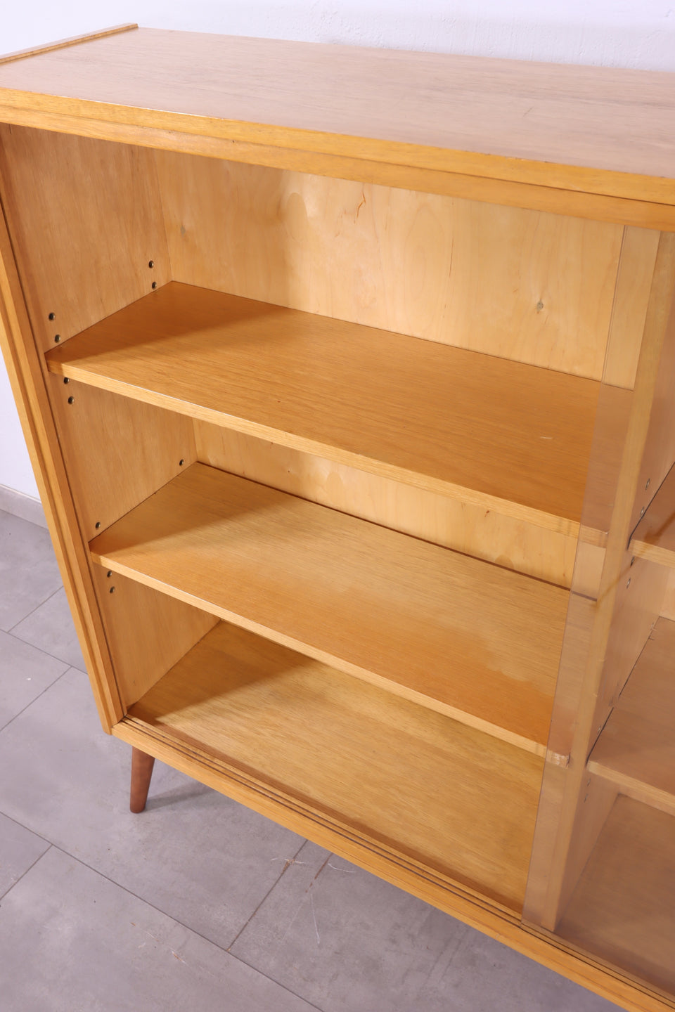 Schlichtes Mid Century Bücherregal Vitrine Vintage Regal Schrank Retro