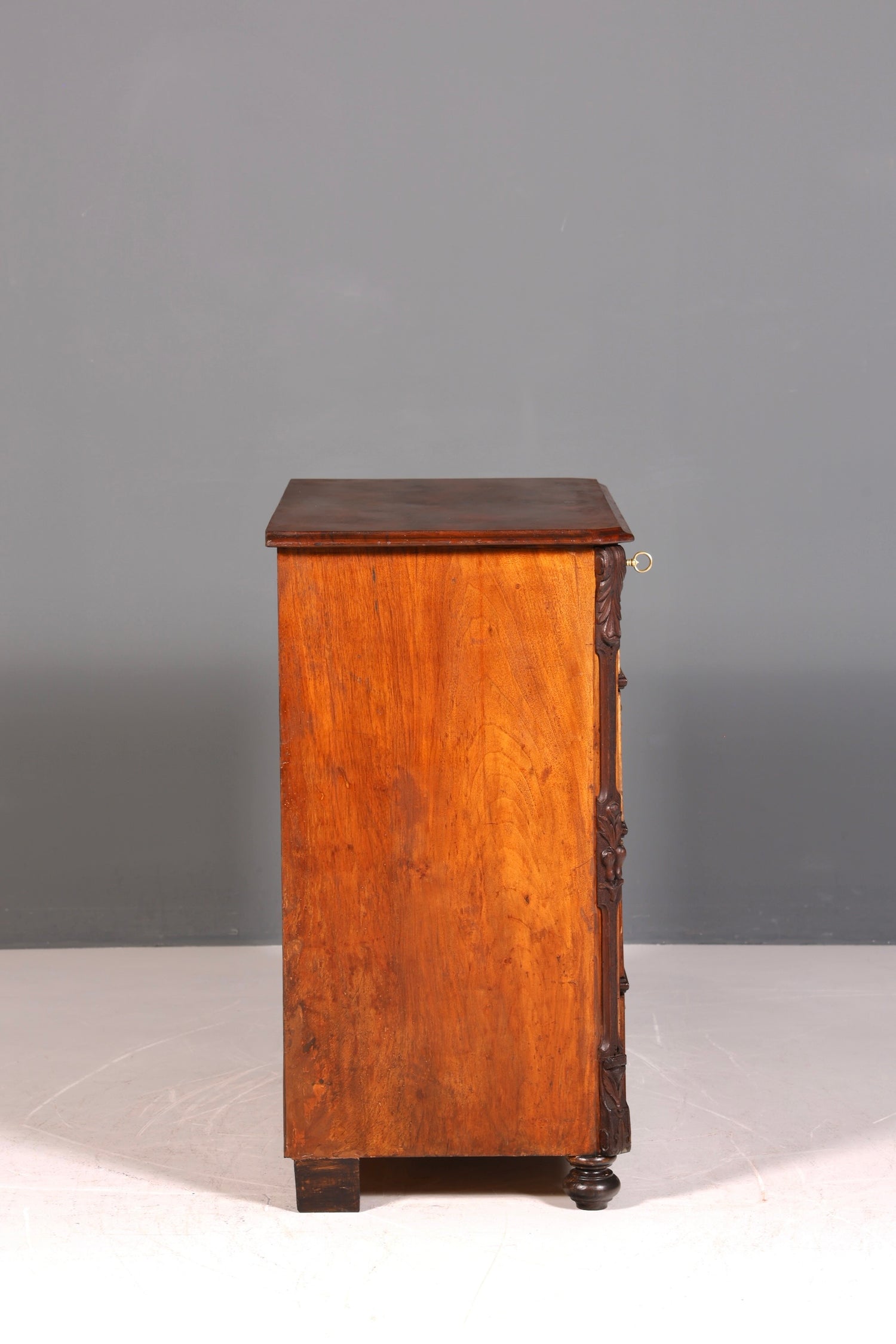 Wunderschöne Louis Philippe Kommode Nussbaum Gründerzeit Schubladen Kommode Sideboard um 1880