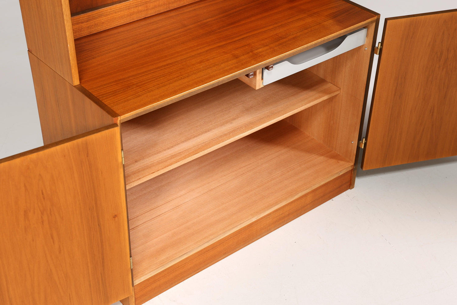 Wunderschönes Mid Century Regal Vintage Schrank Retro Vitrine Bücherregal 60s