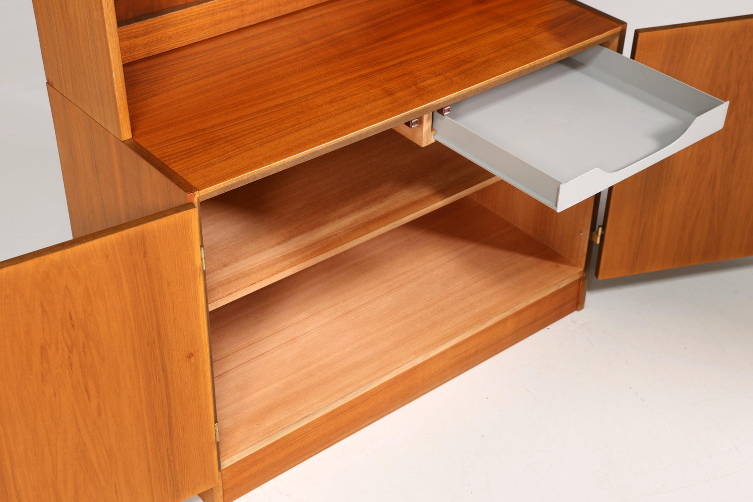 Wunderschönes Mid Century Regal Vintage Schrank Retro Vitrine Bücherregal 60s