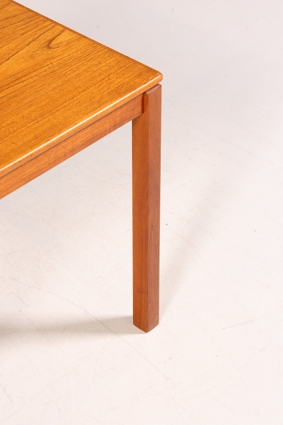 Wunderschöner Mid Century Tisch Danish Design Teak Holz Couchtisch Made in Denmark