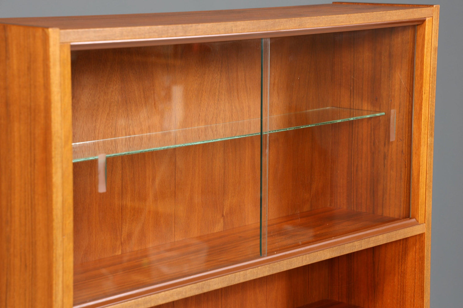Wunderschönes Mid Century Regal Vintage Schrank Retro Vitrine Bücherregal 60s