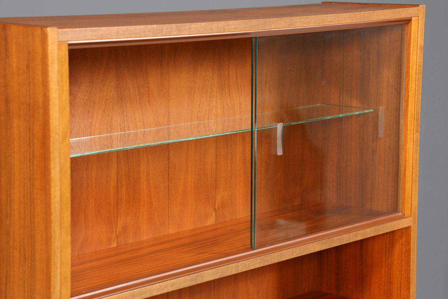 Wunderschönes Mid Century Regal Vintage Schrank Retro Vitrine Bücherregal 60s
