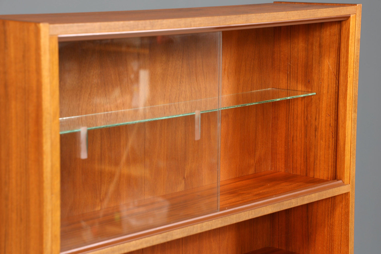 Wunderschönes Mid Century Regal Vintage Schrank Retro Vitrine Bücherregal 60s