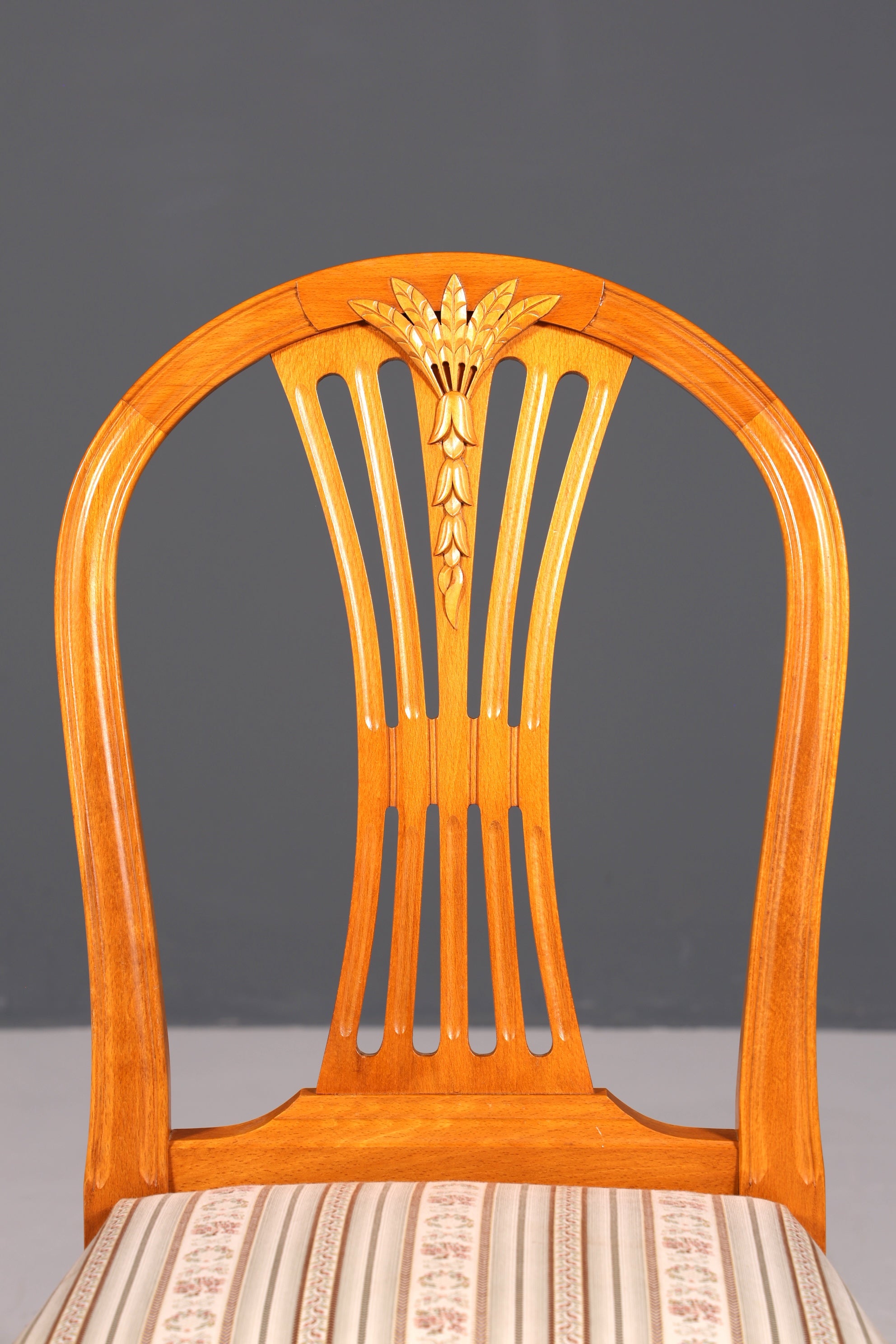 4x Traumhafte Stühle im Gustavianischem Stil Englisch Küchenstühle Antik Stil Esszimmer Stuhl Set