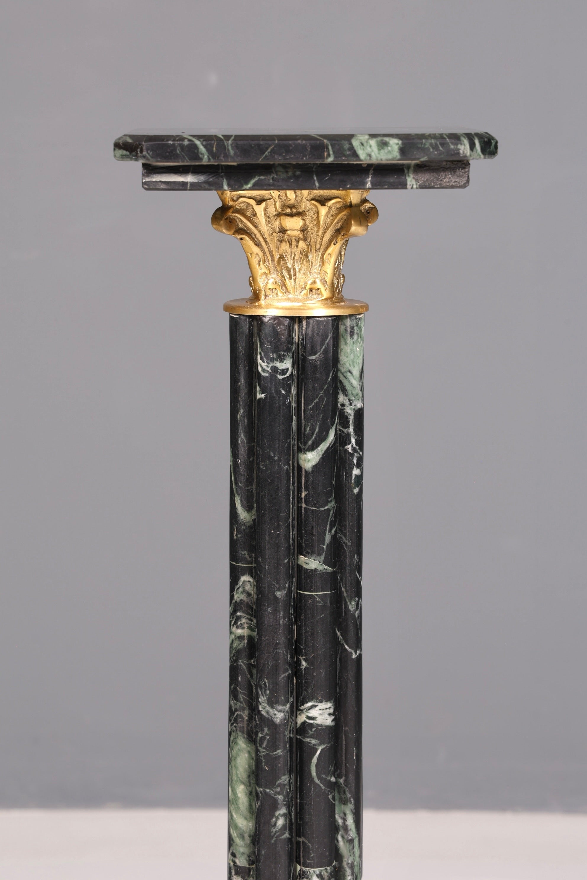 Edle Barock Stil Säule Louis XV Marmor Blumensäule Naturstein Sockel Ablage