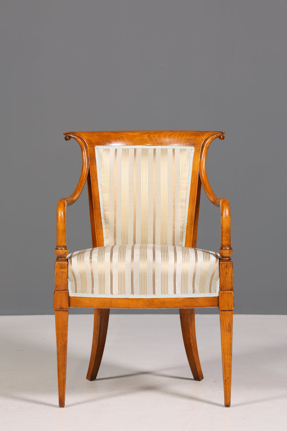 Traumhafter Selva Stuhl Sekretär Armlehnen Stuhl Borghese Antik Stil 1 von 2