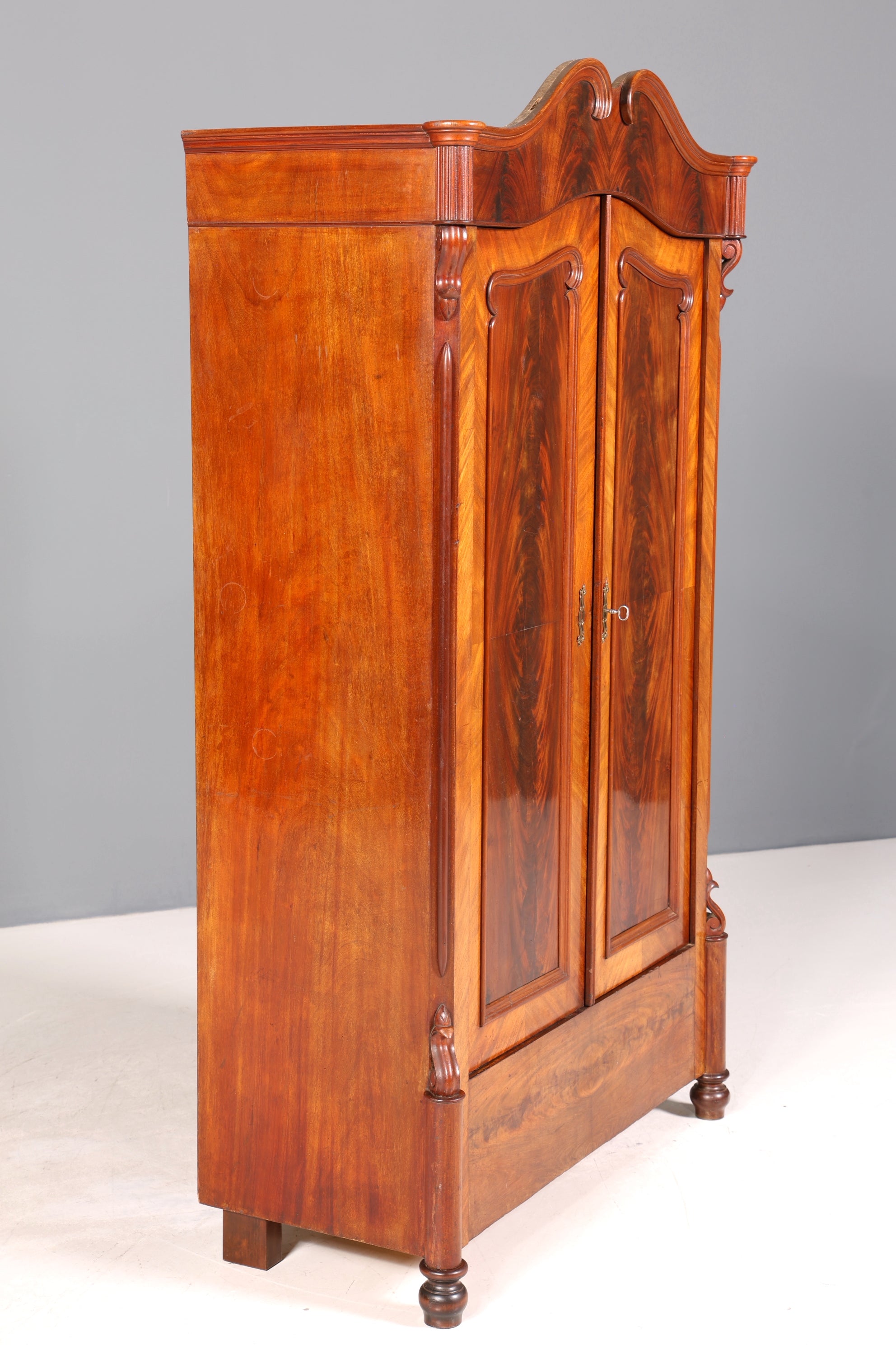 Traumhafter Louis Philippe Schrank Biedermeier Kleiderschrank echt Holz Dielenschrank Wäscheschrank um 1880