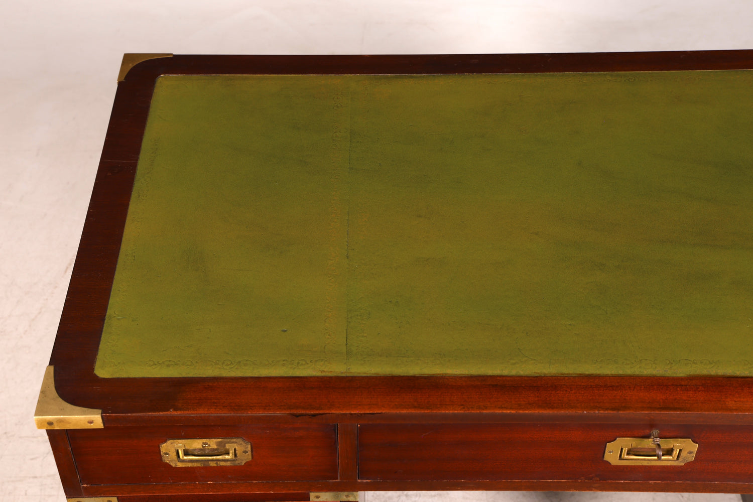 Edler Maritimer Schreibtisch Englischer Military Bürotisch Office Table mit echt Lederauflage