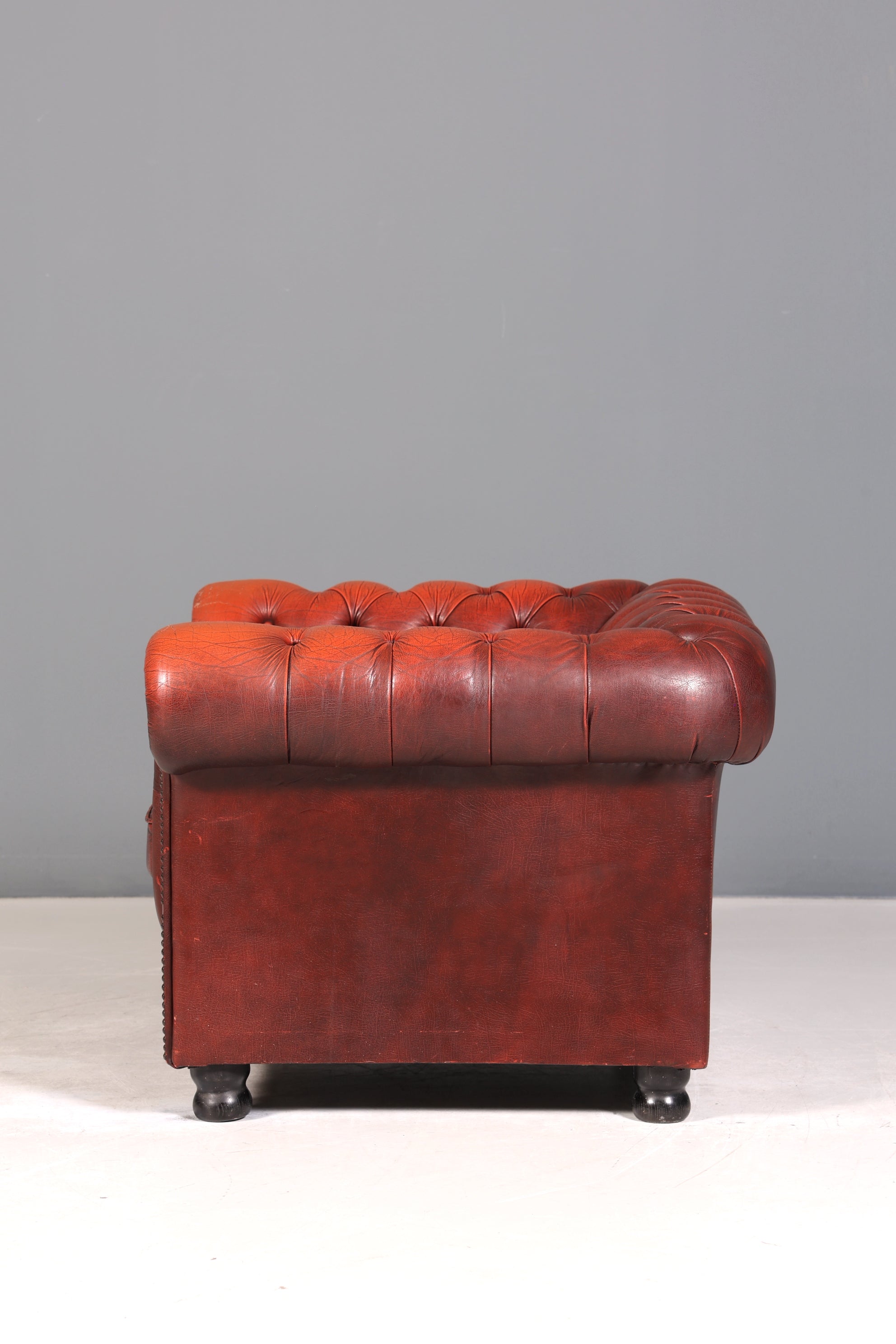 Stilvoller Original Chesterfield Sessel Englisch Oxblood Leder Armlehnsessel Herrensessel 1 von 2