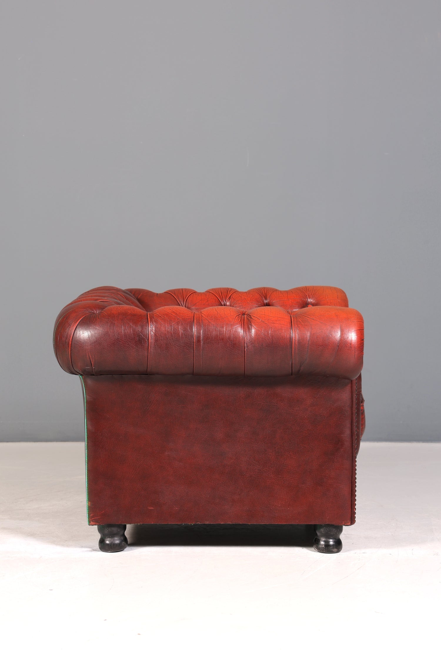 Stilvoller Original Chesterfield Sessel Englisch Oxblood Leder Armlehnsessel Herrensessel 1 von 2