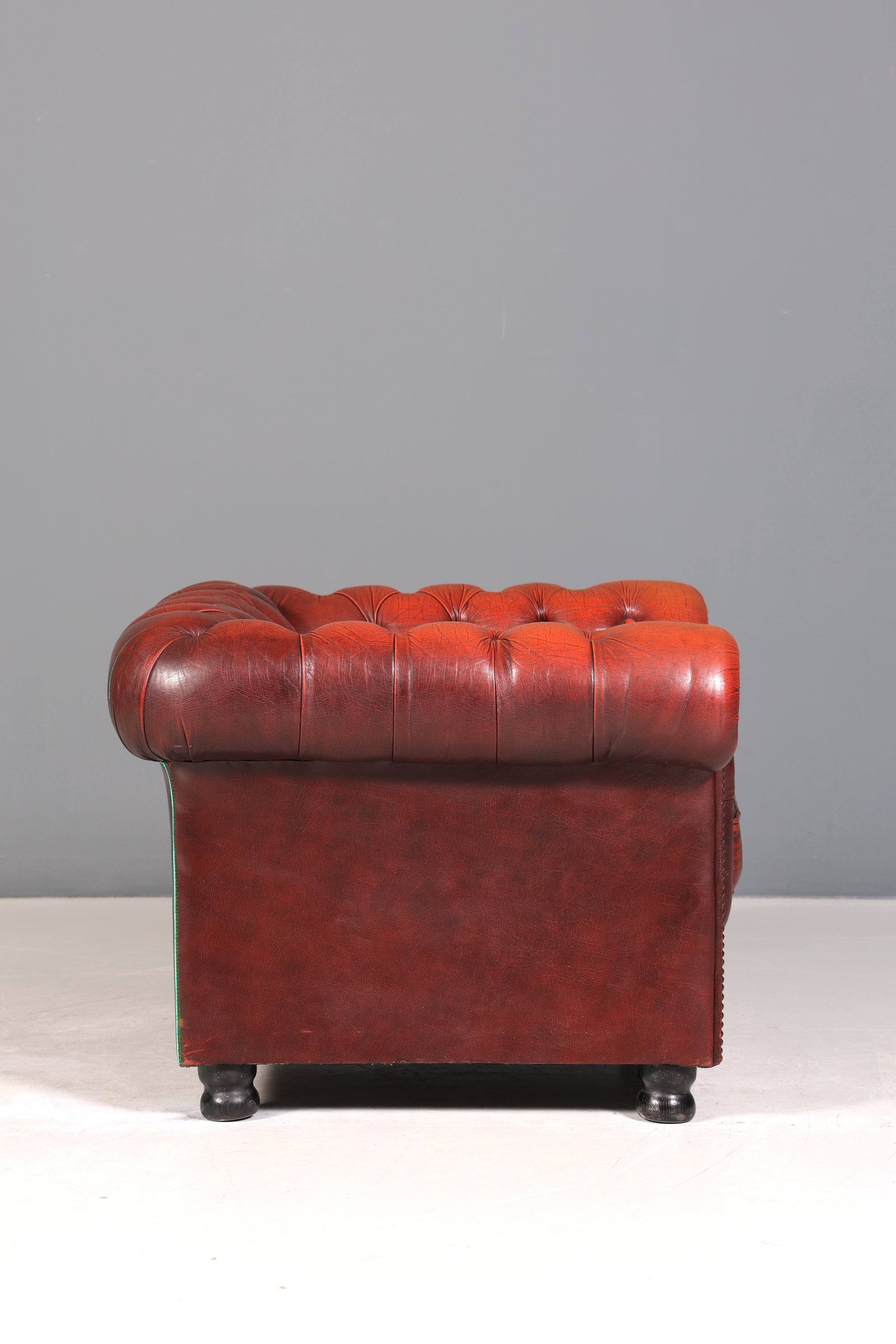 Stilvoller Original Chesterfield Sessel Englisch Oxblood Leder Armlehnsessel Herrensessel 1 von 2