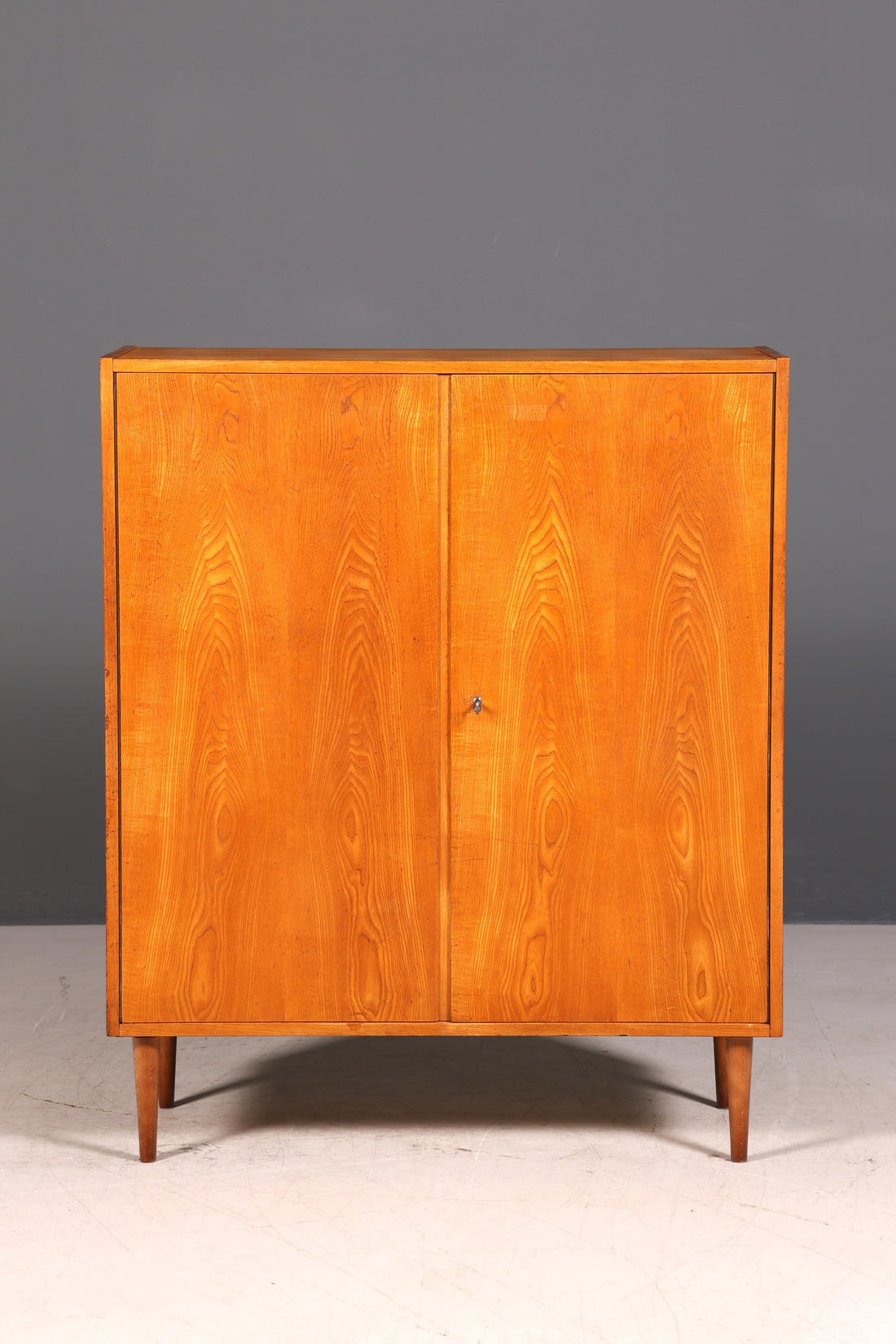 Schlichtes Original Hellerau Vertiko Mid Century Schrank Franz Ehrlich 602 Kommode Regal