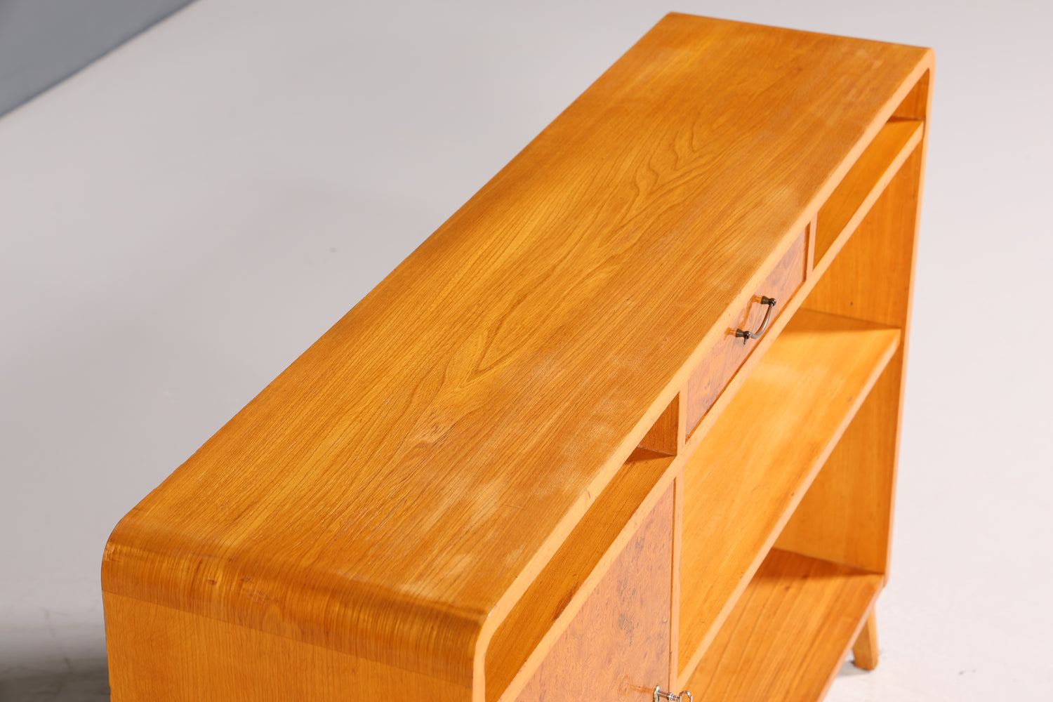 Wunderschönes Mid Century Sideboard Vintage TV Schrank Retro Regal Bücherregal 60s