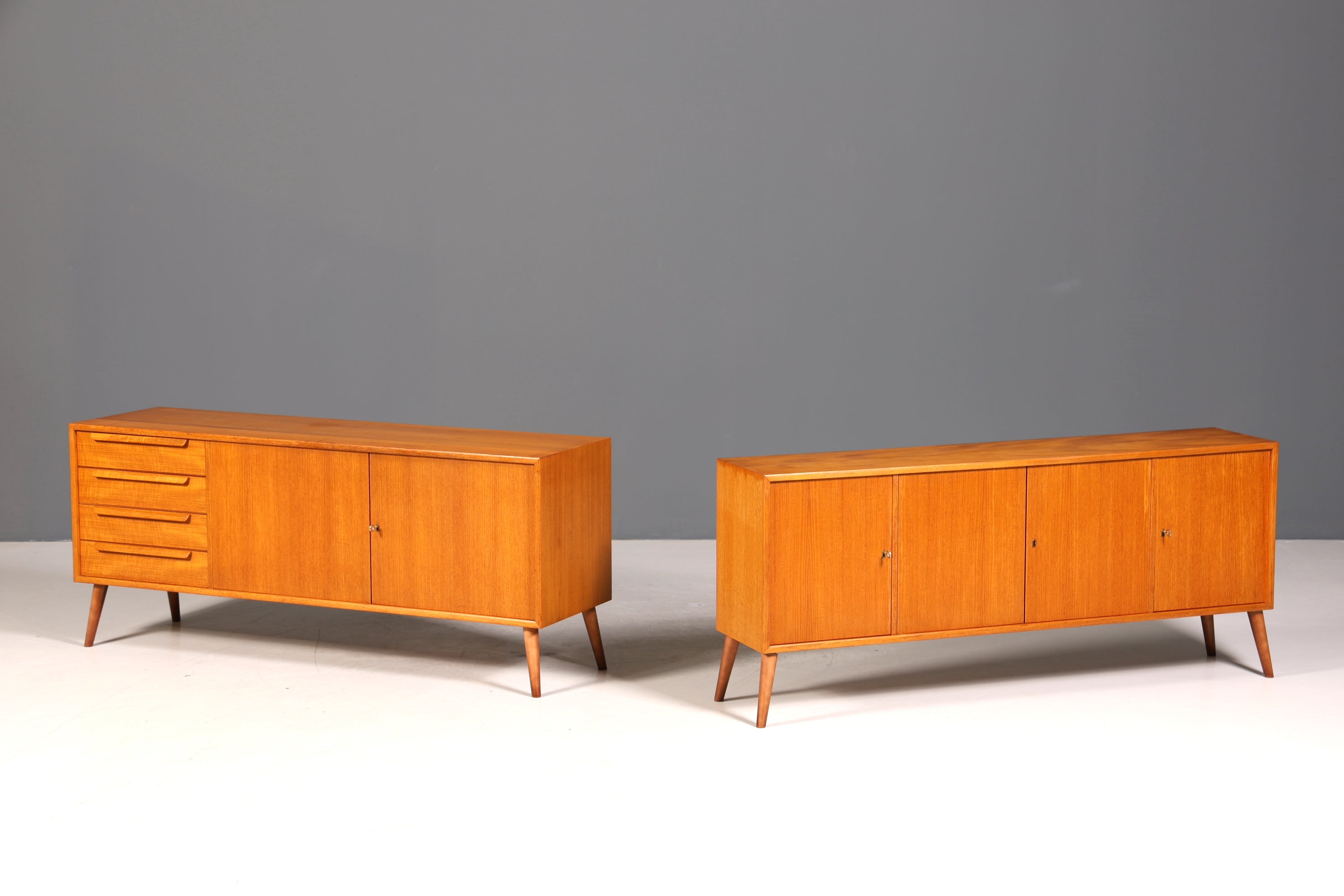 Schlichtes Mid Century Sideboard Vintage TV Kommode Wk Möbel 60s Schrank Retro Longboard