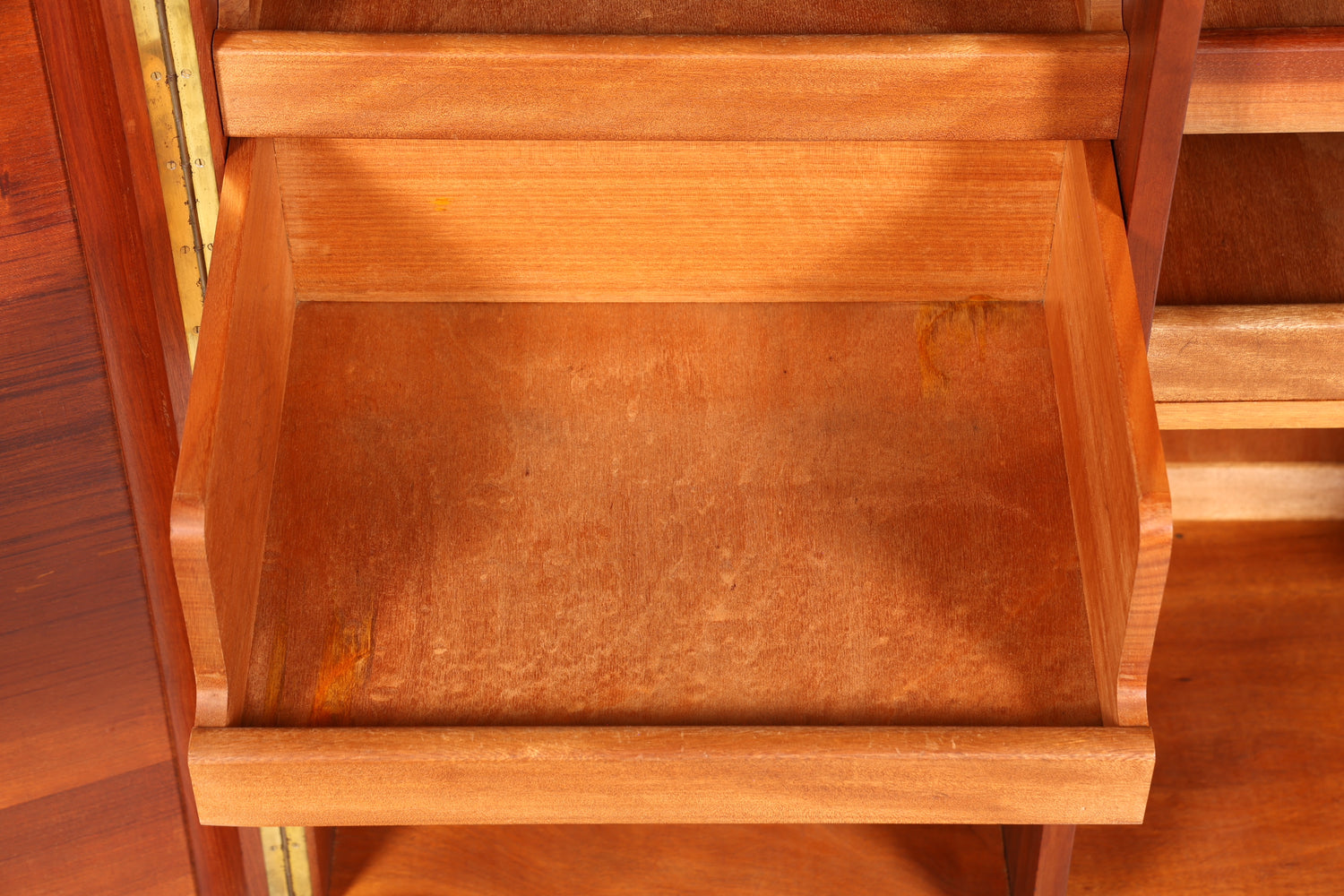 Wunderschöner Mid Century Schrank 60er Jahre Wäscheschrank Art Deco Aktenschrank Kommode