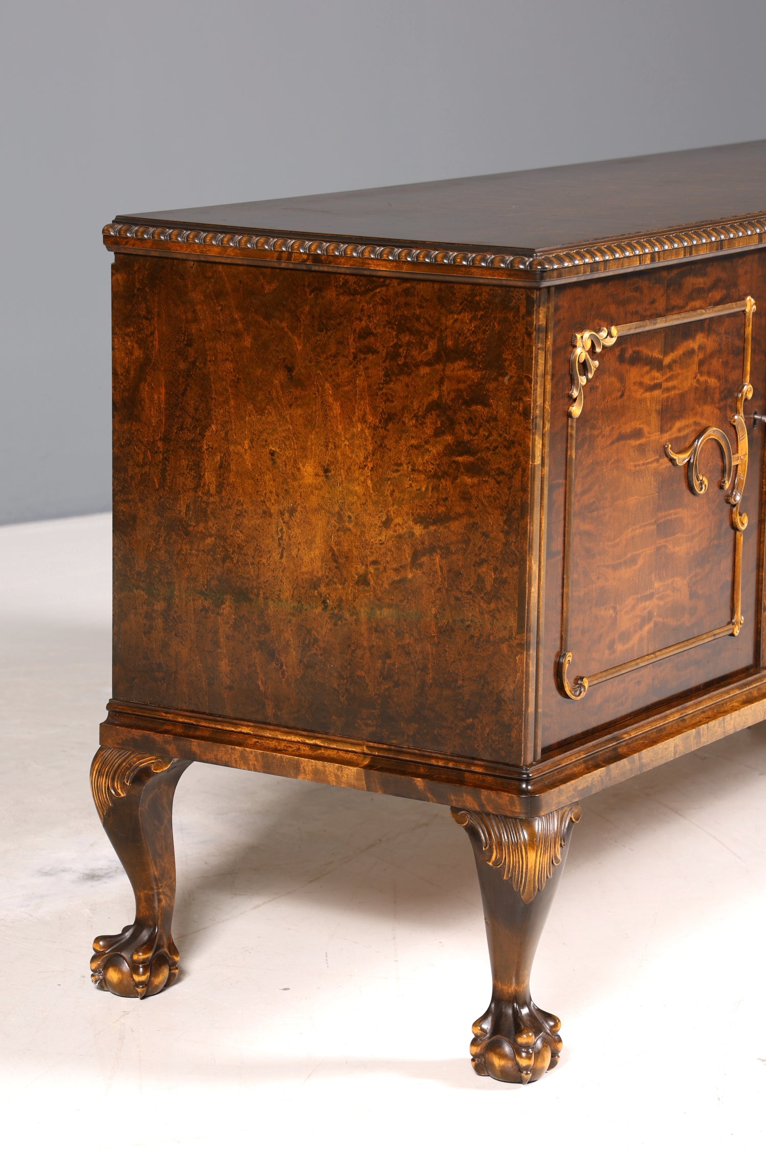Traumhaftes Chippendale Sideboard Barock Stil Schrank Antik 50s 60s TV Kommode