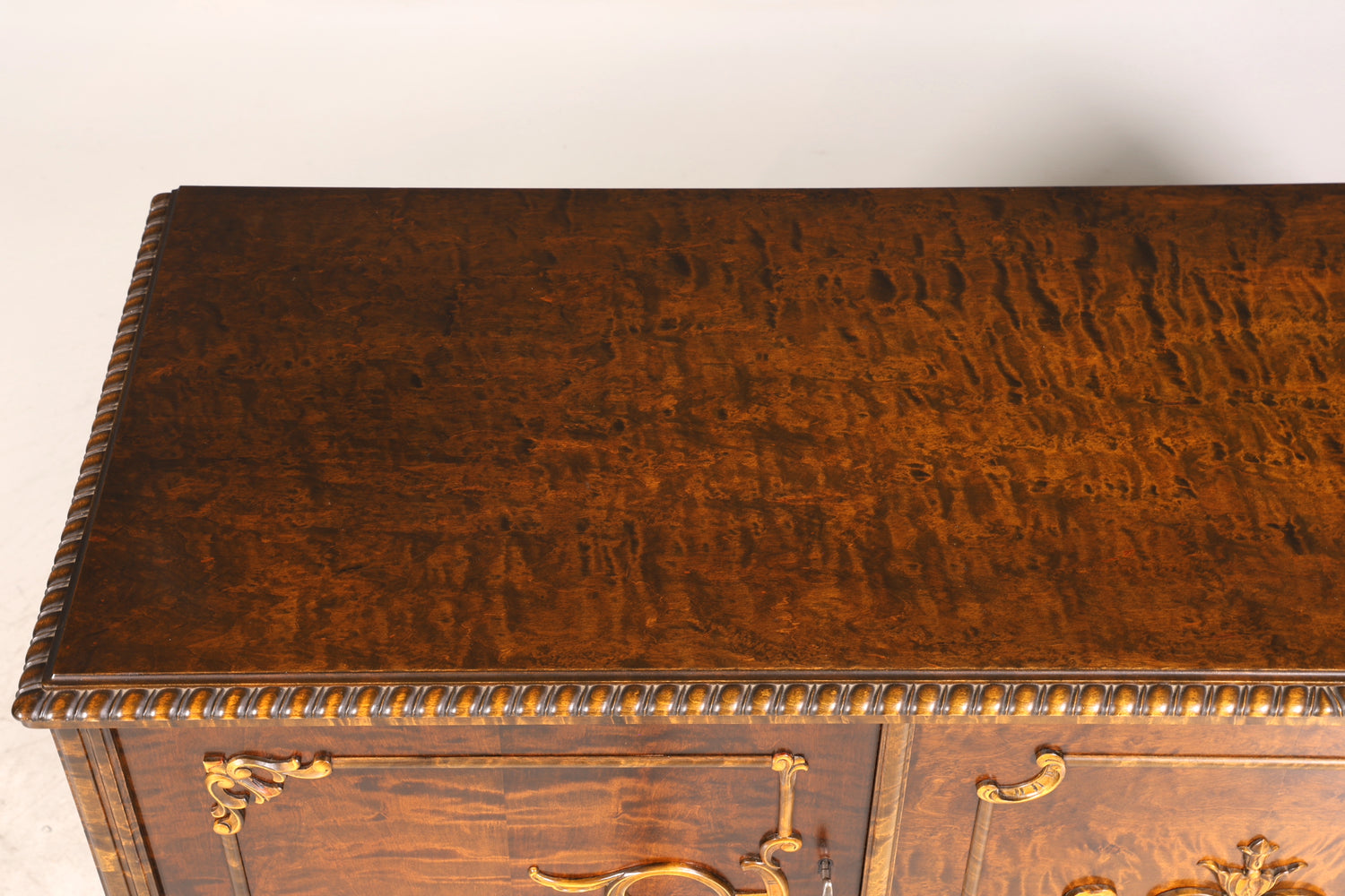 Traumhaftes Chippendale Sideboard Barock Stil Schrank Antik 50s 60s TV Kommode