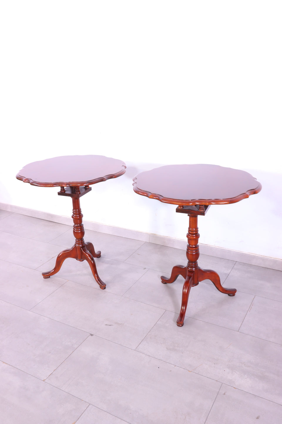 Edler Tisch der Marke Drexel Heritage Beitstelltisch Ablage Tisch 3 von 3
