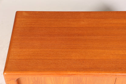 Wunderschöner Mid Century Schrank Original Dyrlund Sideboard Danish Design Teak Holz TV Schrank 60s