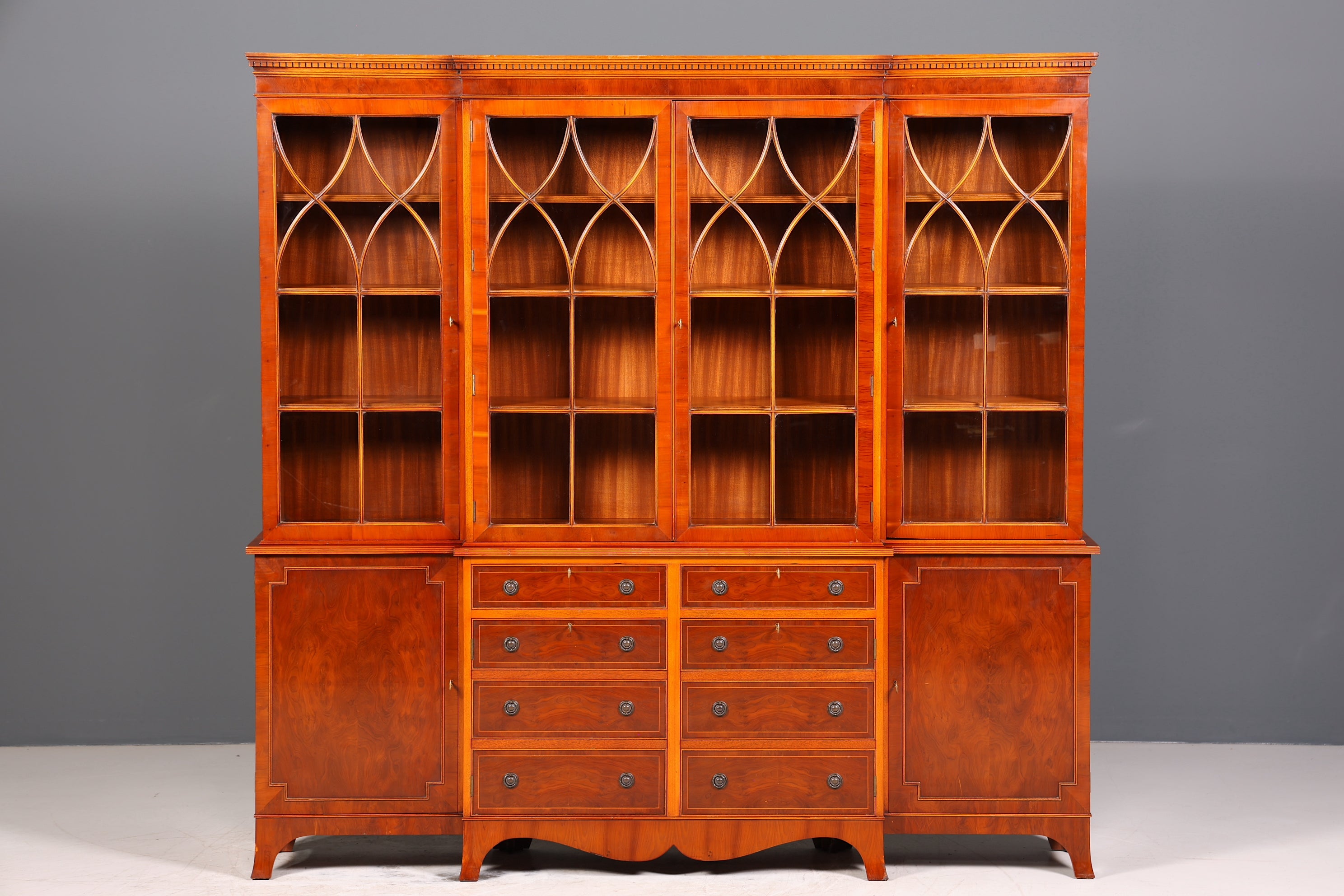 Wunderschöne Englische Vitrine Bibliothek Bücherschrank UK Buffet Schrank 60s Jahre