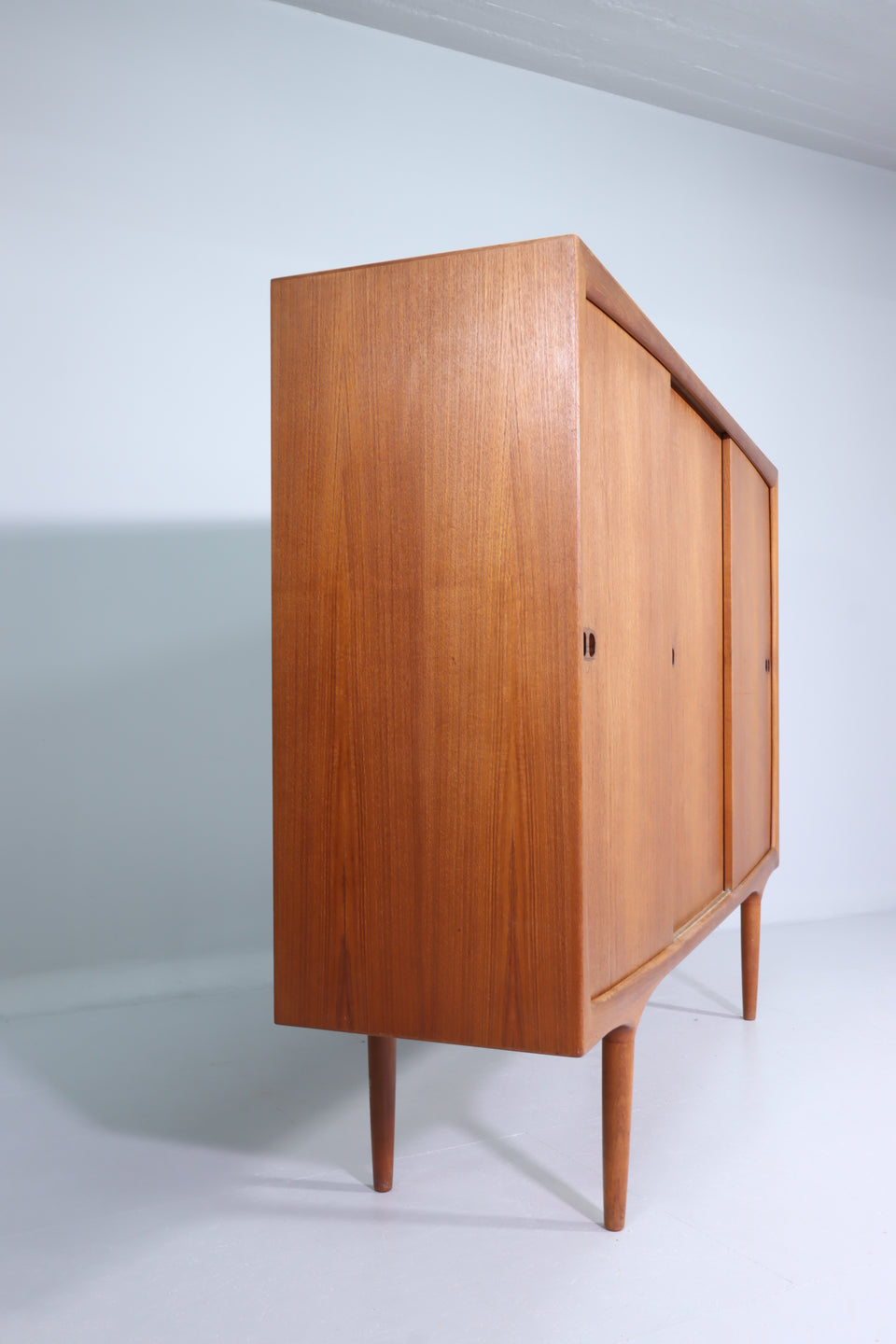Mid Century Teak Holz Highboard Harry Østergaard für Randers 50s Schrank Kommode