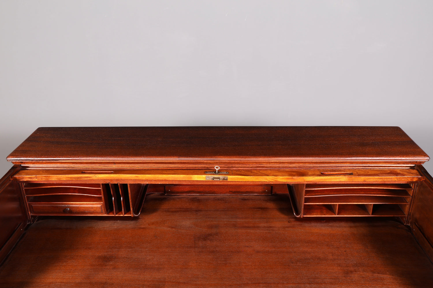 Wunderschöner Sekretär im Bauhaus Stil Rollladen Sekretär Art Deco Schreibtisch Office Table