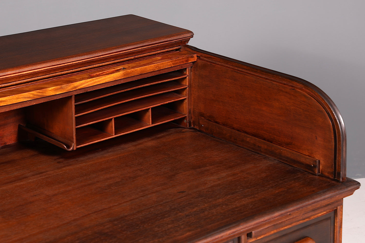 Wunderschöner Sekretär im Bauhaus Stil Rollladen Sekretär Art Deco Schreibtisch Office Table