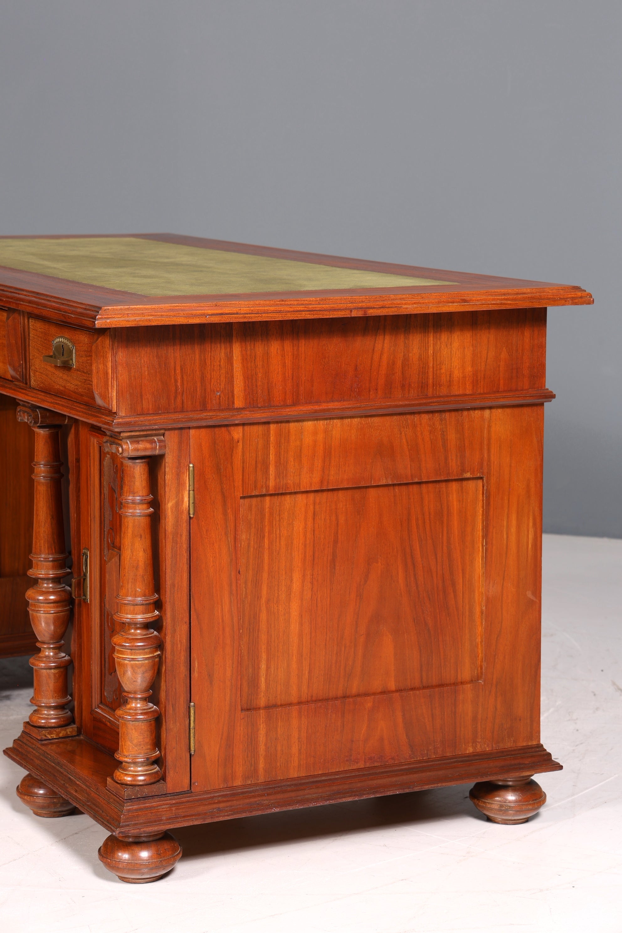 Wunderschöner Gründerzeit Schreibtisch Jugendstil Bürotisch echt Holz Antik Office Desk Herrenzimmer