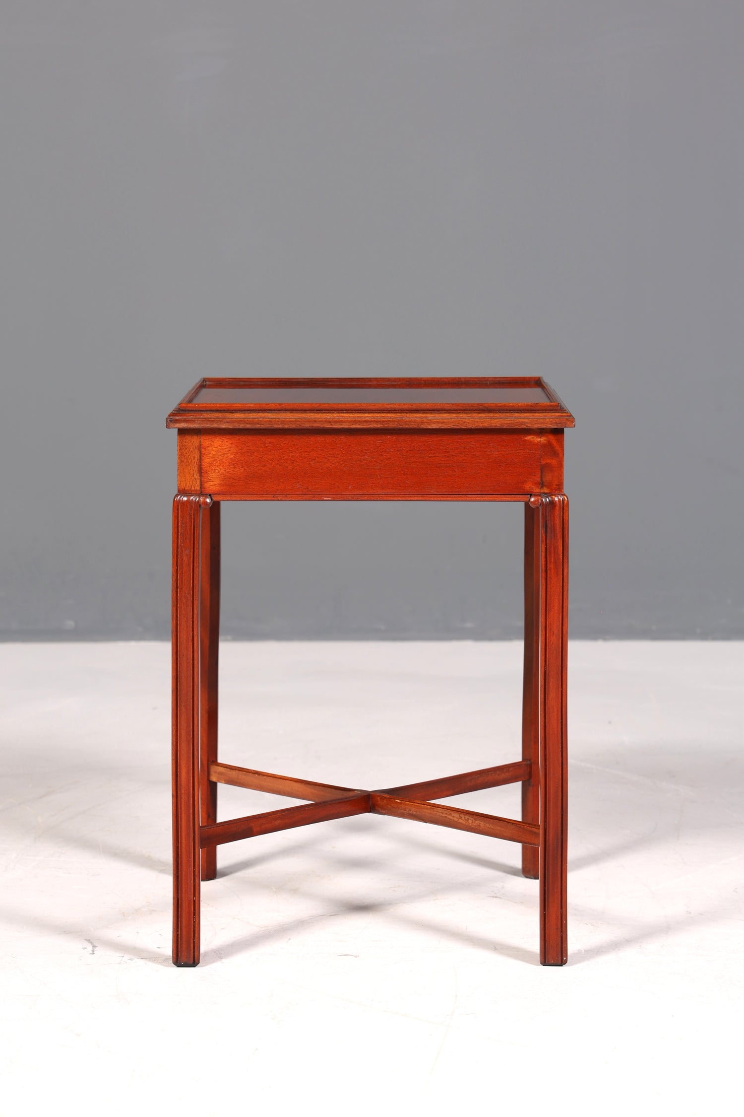 Traumhafter Englischer Tisch Beistelltisch Englisch Antik Stil Mahagoni Ablagetisch