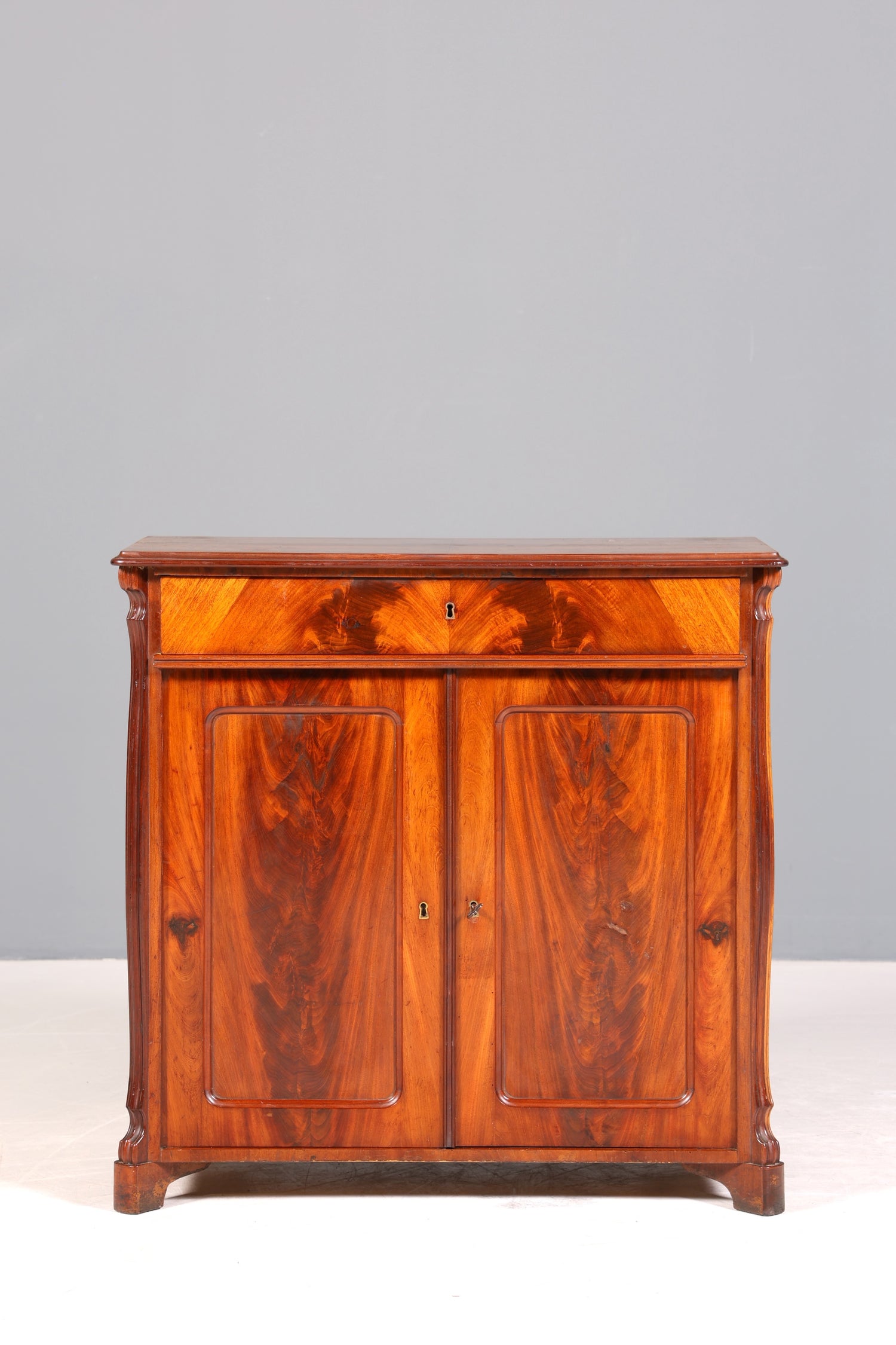 Traumhafter Louis Philippe Schrank um 1880 Gründerzeit Kommode Antik Sideboard