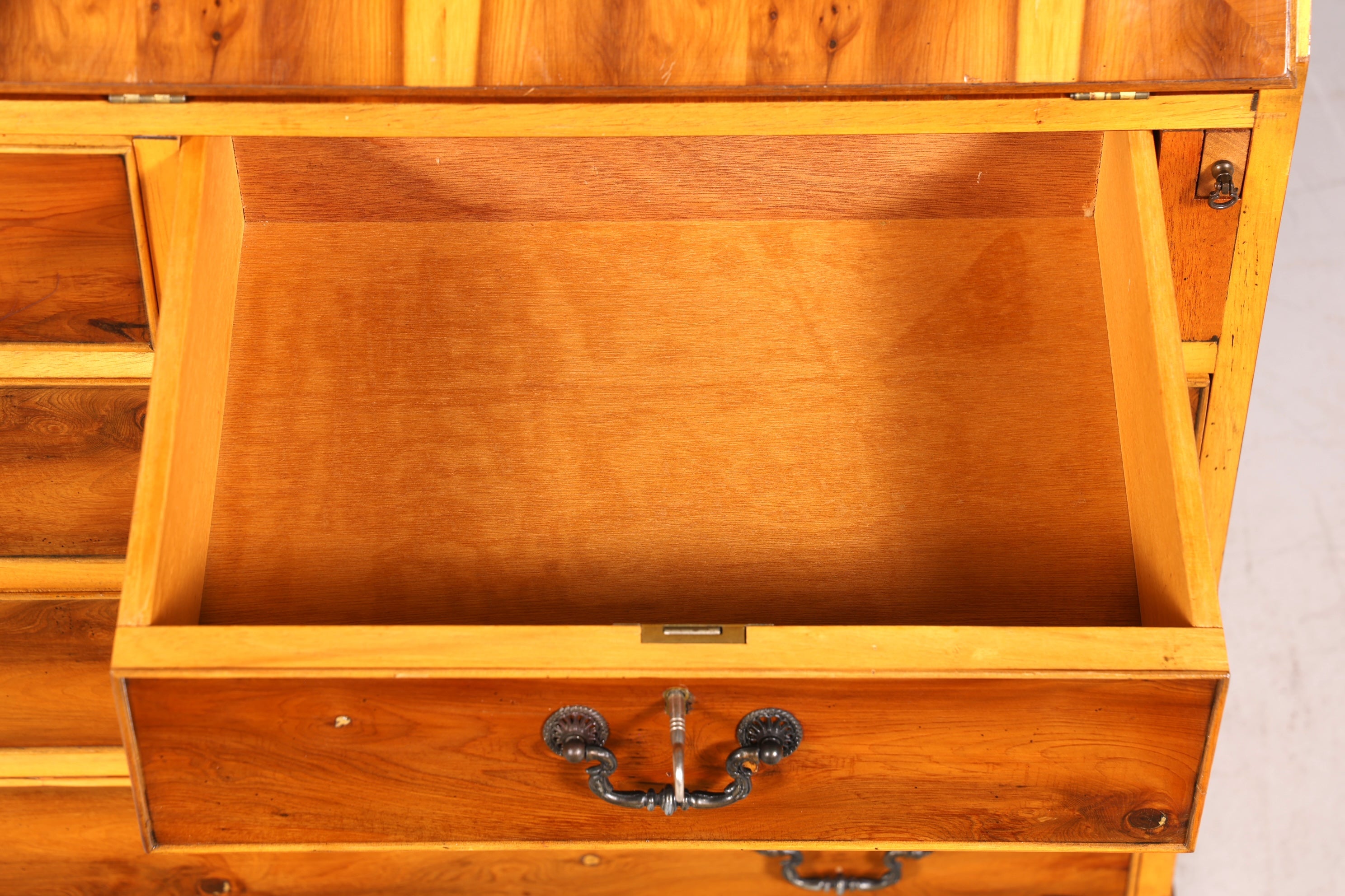 G011 Finish cm, Stilvoller Englischer Sekretär Büro Aufsatzsekretär Eibe Antik Stil Vitrinen Schrank UK