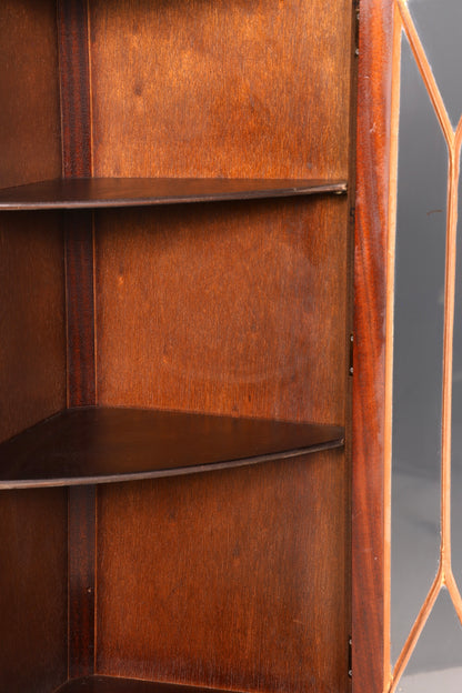 Wunderschöne Englische Eckvitrine Mahagoni 60er Echt Holz Schrank Eckschrank Glasvitrine Vitrine Vintage